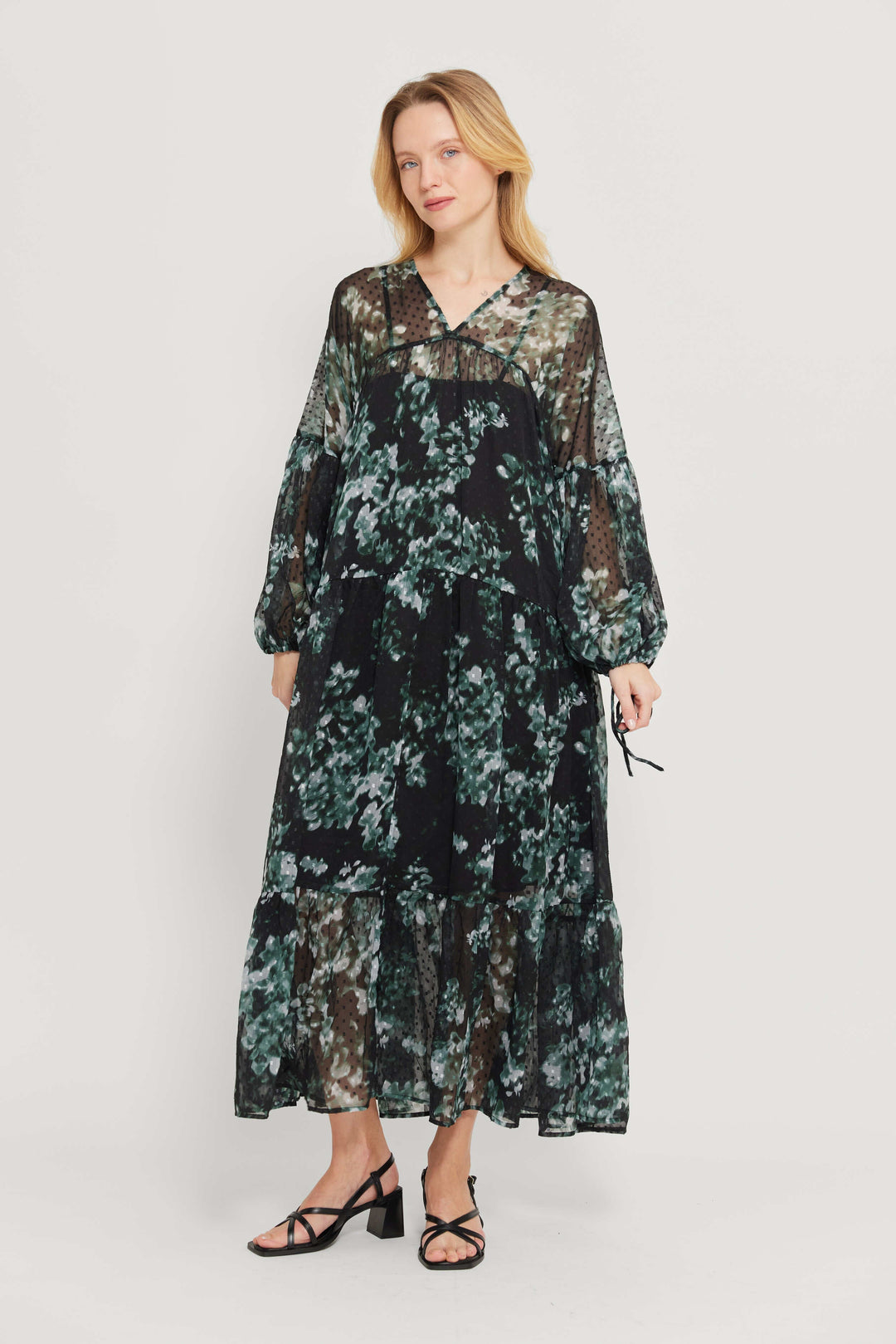 שמלת מקסי שקפקפה עם פרינט לנשים