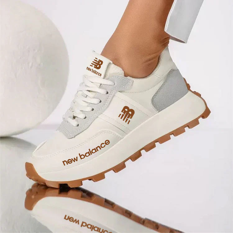 נעלי סניקרס נשים קז'ואל